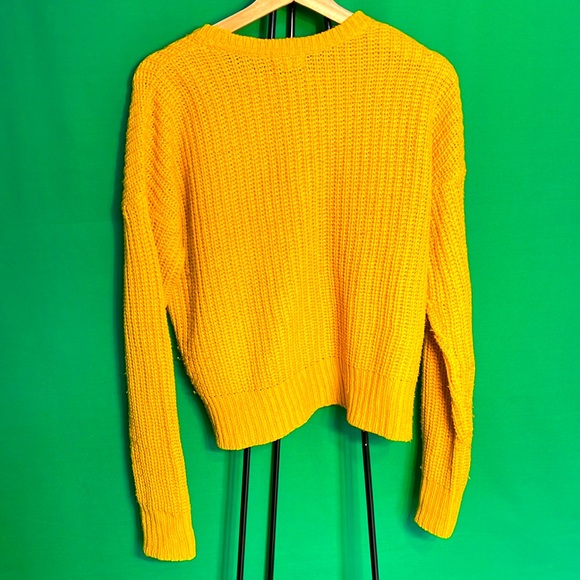 Arden Basic S Wide Sweater good for M Size Knitted LongSleeves for AnyOccasions - Picture 10 of 10